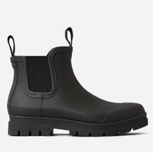 Everlane The Rainboot Size Seven Black